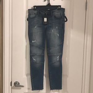Fashion Nova women’s jeans